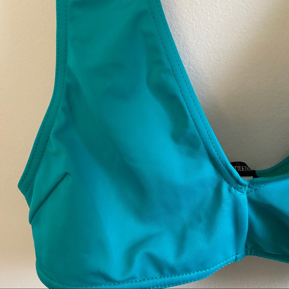 PrettyLittleThing Teal Bikini Top - Picture 3 of 7